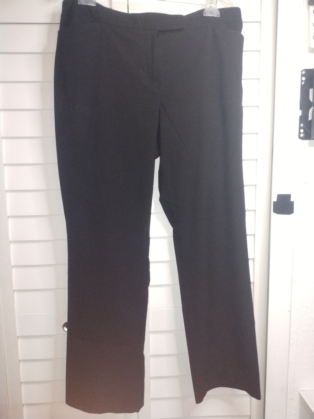 The Limited (Black Collection) in a Lexie Fit, size 14,